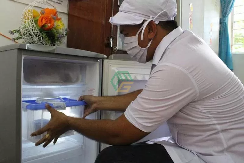 Lưu mẫu thức ăn