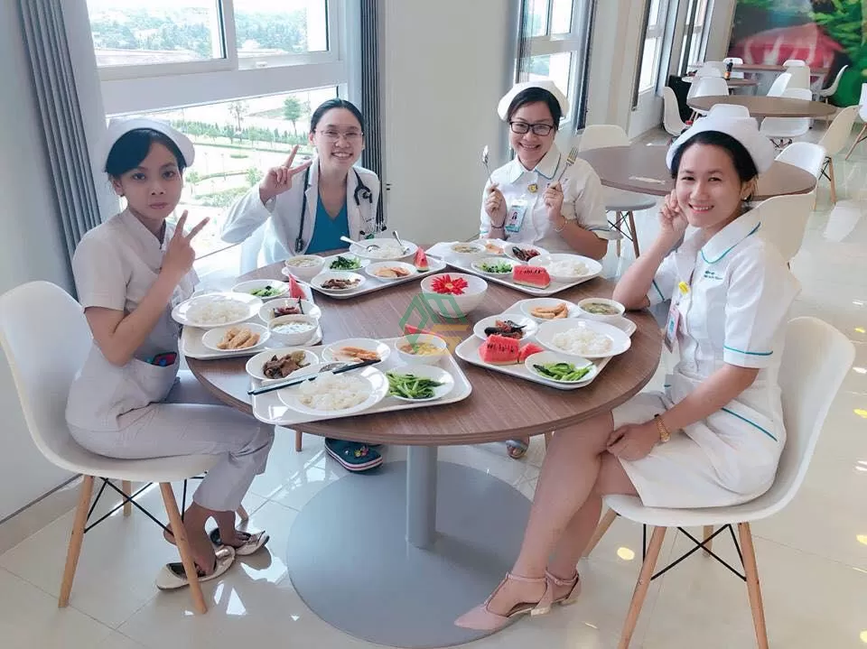 Suất an công nghiệp cho nhân viên y tế