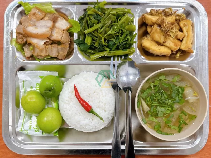 Suất ăn công nhân 25k