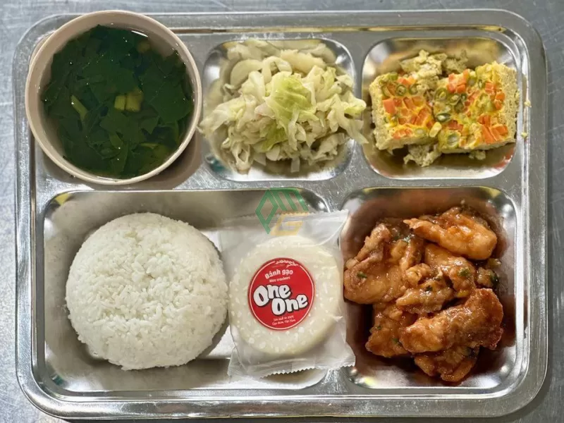 Suất ăn 25k cho học sinh