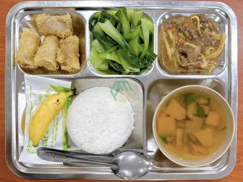 Suất ăn công nghiệp 27k tại Bà Rịa