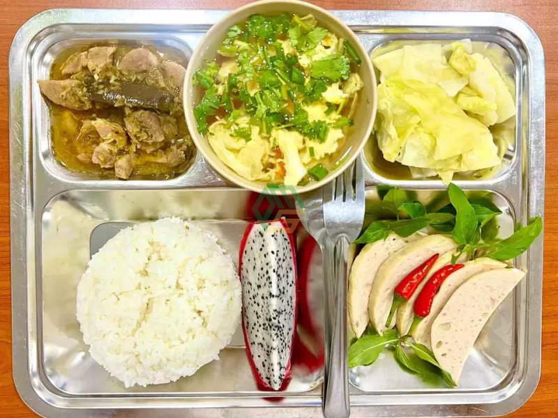 Suất ăn công nghiệp 27k tại Bà Rịa