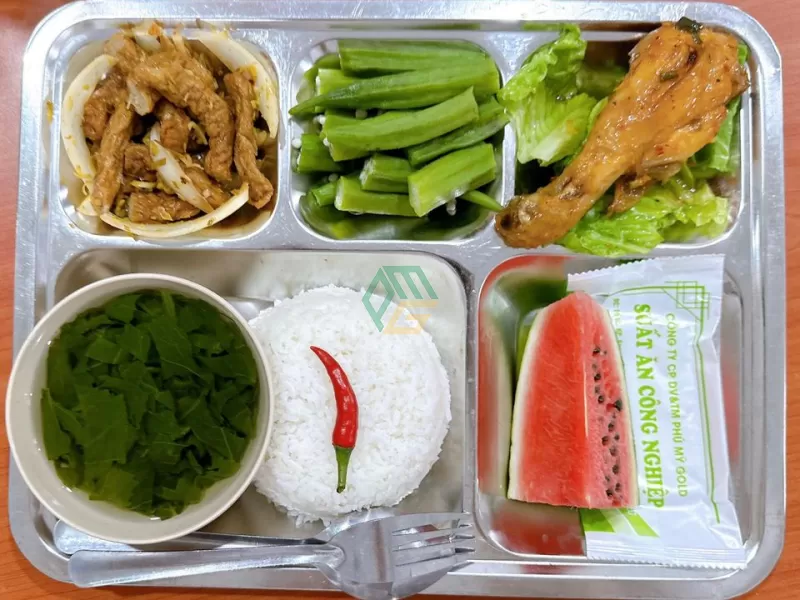 Suất ăn công nghiệp 30k tại BàRịa