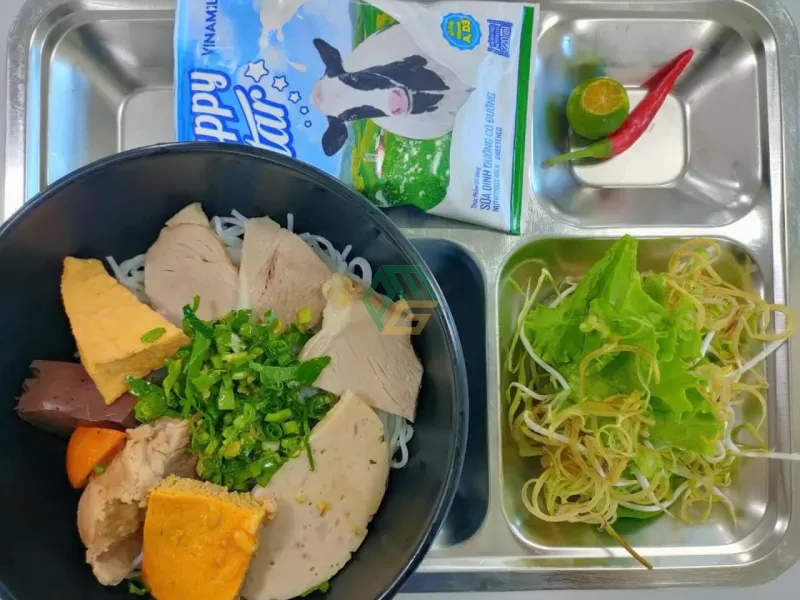 suất ăn công nghiệp 35k tại Nhơn Trạch Đồng Nai 7-12-2024